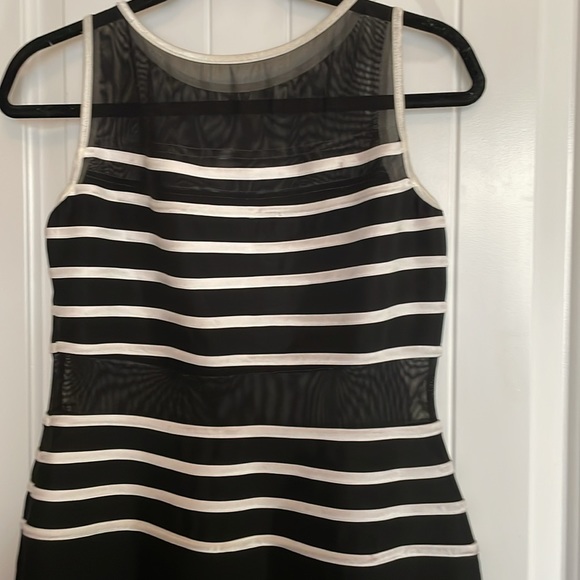 Joseph Ribcoff Couture dress in stretchy fabric size 12 - Picture 2 of 5